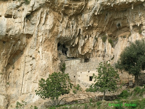 Monte Pertuso